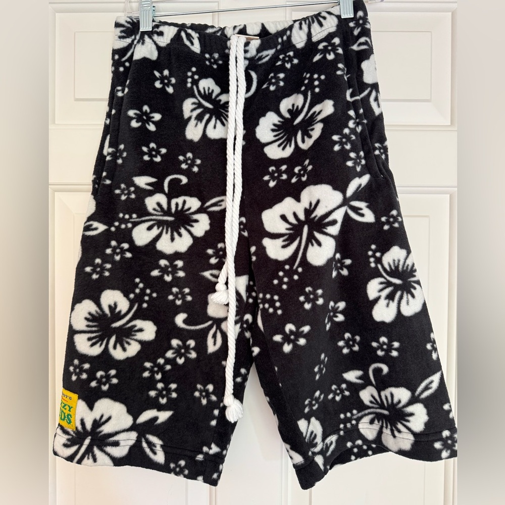 Cowboy’s Hawaiian Print Fuzzy Duds